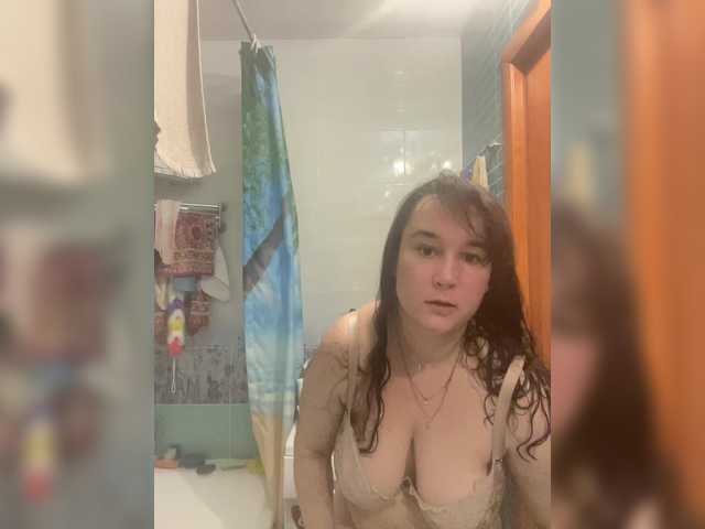 SaliiOnli's BongaCams show and profile