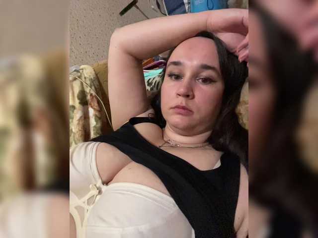 SaliiOnli's BongaCams show and profile