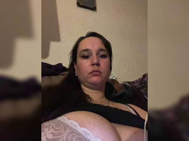 SaliiOnli's BongaCams show and profile