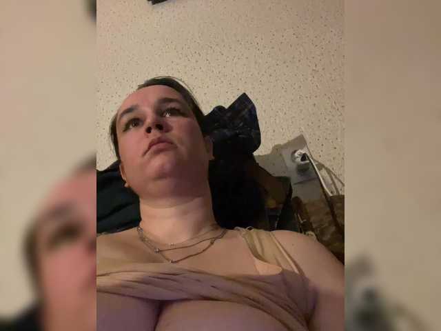 SaliiOnli's BongaCams show and profile