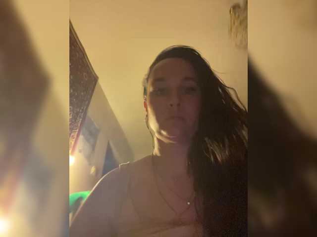 SaliiOnli's BongaCams show and profile