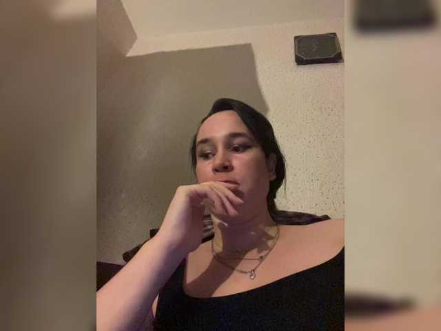 SaliiOnli's BongaCams show and profile