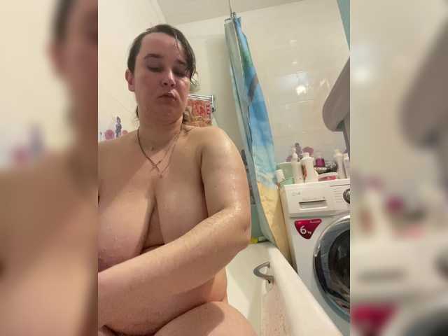 SaliiOnli's BongaCams show and profile