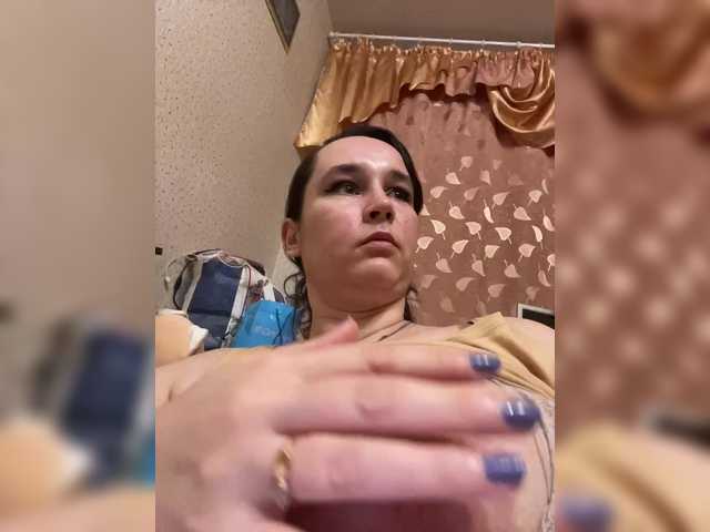 SaliiOnli's BongaCams show and profile