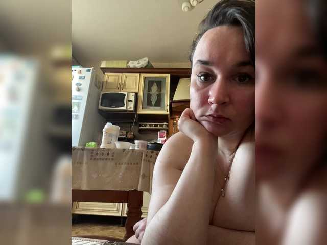 SaliiOnli's BongaCams show and profile