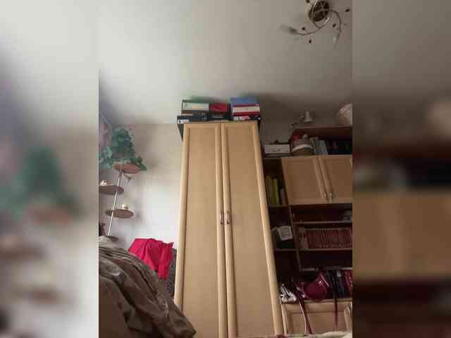 SaliiOnli webcam