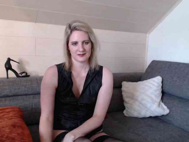 NoraNoxx webcam