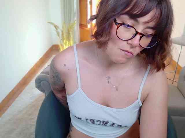 AlyaMisstres webcam
