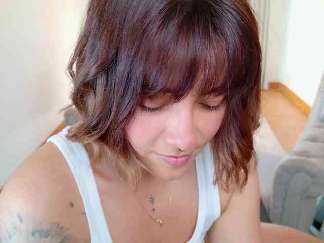 AlyaMisstres webcam