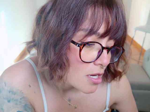 AlyaMisstres webcam