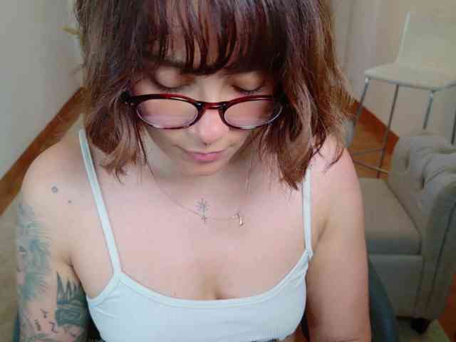 AlyaMisstres webcam
