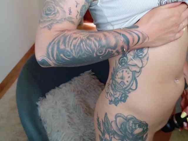 AlyaMisstres webcam