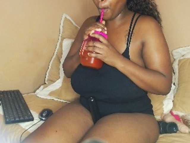 EbonyBoobz's BongaCams show and profile