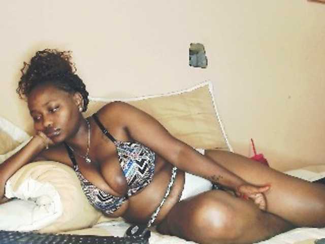 EbonyBoobz's BongaCams show and profile