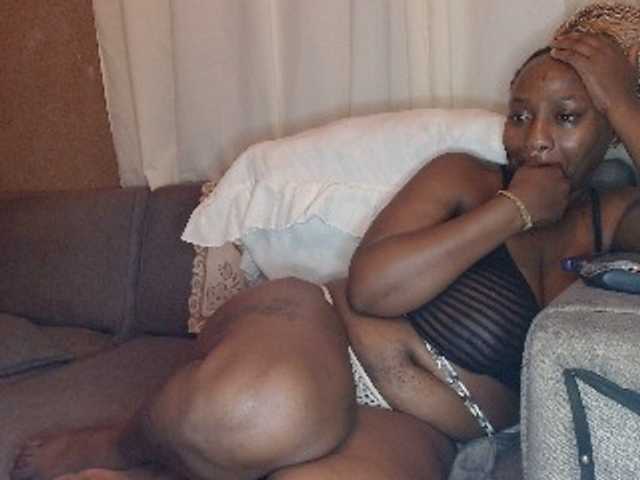 EbonyBoobz's BongaCams show and profile