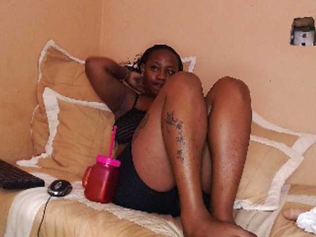 EbonyBoobz's BongaCams show and profile