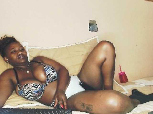 EbonyBoobz's BongaCams show and profile