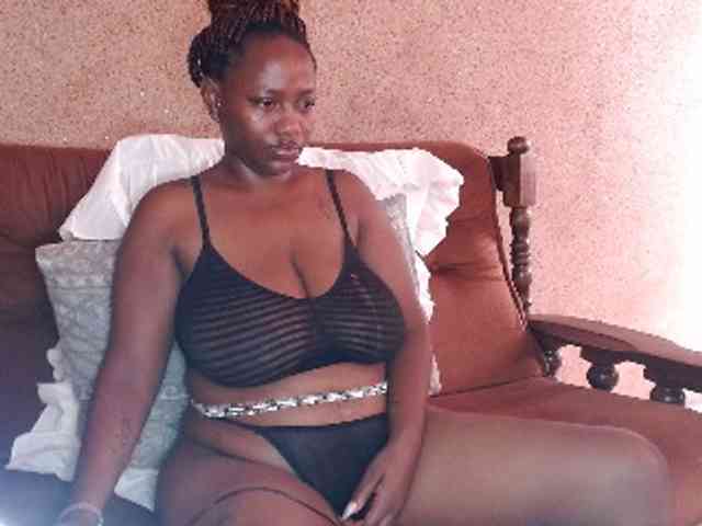 EbonyBoobz Live Webcam on BongaCams