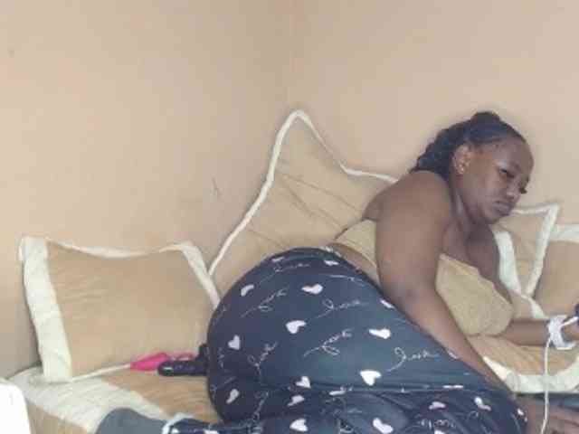 EbonyBoobz Live Webcam on BongaCams