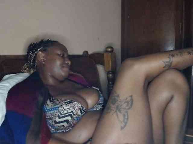 EbonyBoobz EbonyBoobz