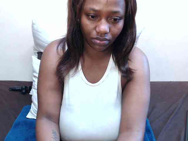 EbonyBoobz webcam