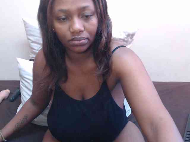 EbonyBoobz webcam