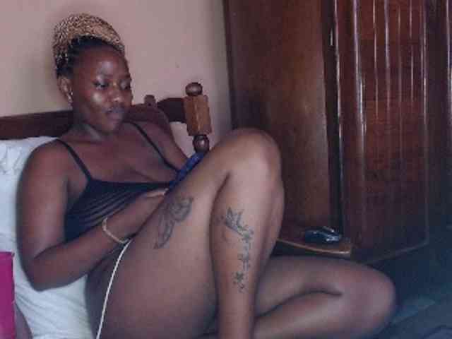 EbonyBoobz EbonyBoobz