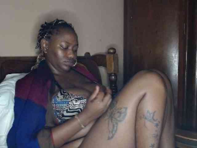 EbonyBoobz EbonyBoobz