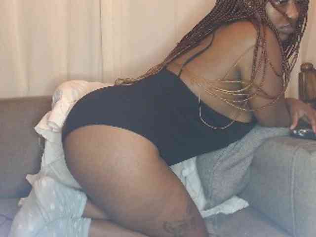 EbonyBoobz Live Webcam on BongaCams