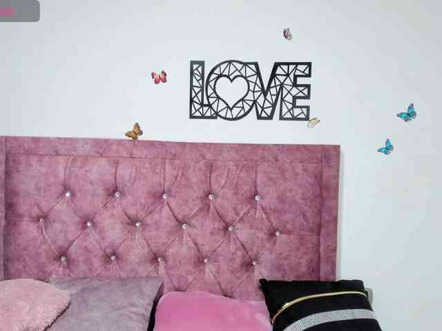EmelyRose Live Webcam on BongaCams EmelyRose Live Webcam on BongaCams