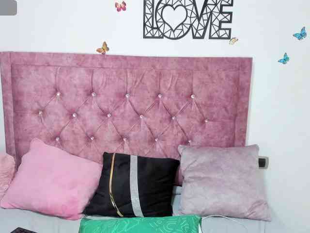 EmelyRose webcam
