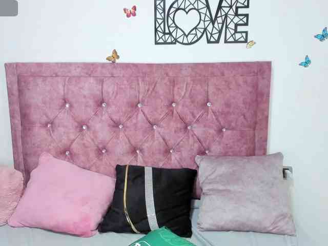 EmelyRose webcam
