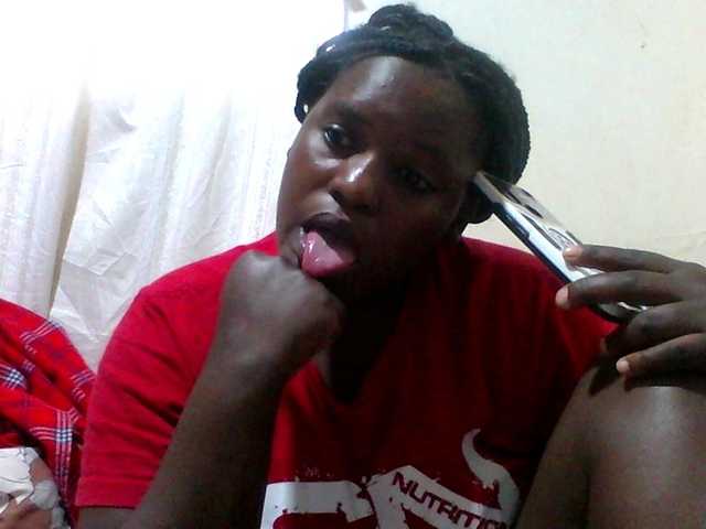 Hot-Perry's BongaCams show and profile