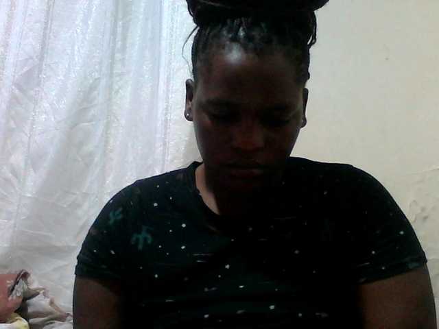 Hot-Perry's BongaCams show and profile