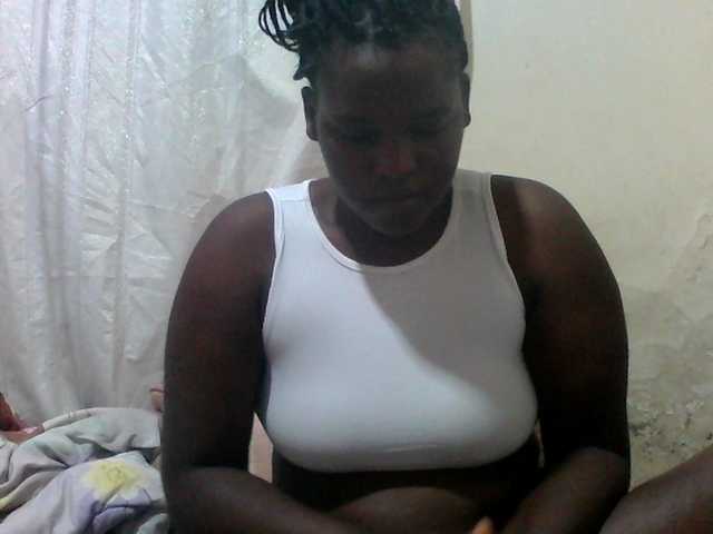 Hot-Perry's BongaCams show and profile