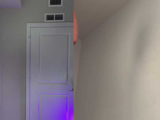 Sashalong13's BongaCams show and profile