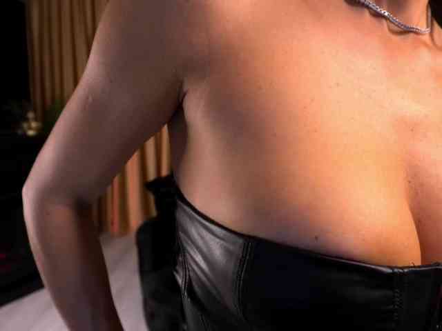 lady-vanya webcam