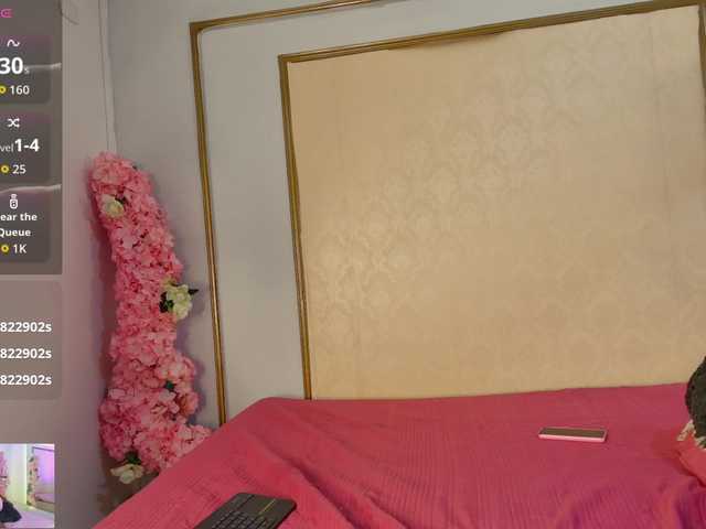 Roxxana-queen's BongaCams show and profile