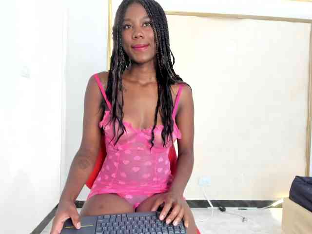 Roxxana-queen webcam