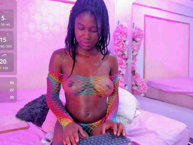 Roxxana-queen webcam