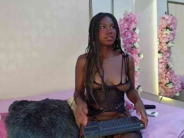 Roxxana-queen Live Webcam on BongaCams