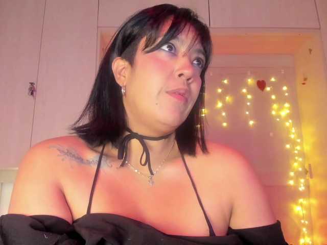 Vicky-Ruiz's BongaCams show and profile