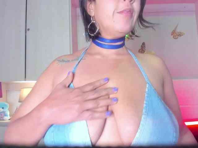 Vicky-Ruiz Live Webcam on BongaCams