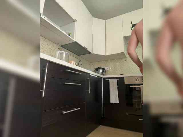 111Ruslan111 Live Webcam on BongaCams