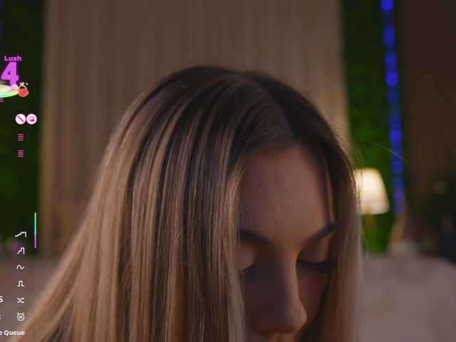 -francescanappi-'s BongaCams show and profile