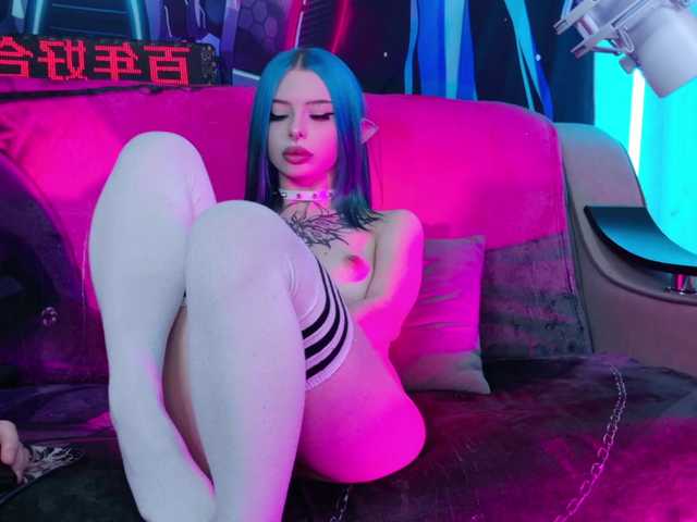 Aurora-Natsuki from BongaCams