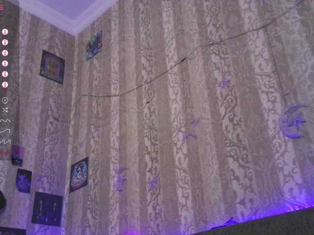 Elisaveta's BongaCams show and profile