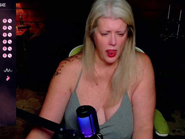 AlicesCuriosity webcam