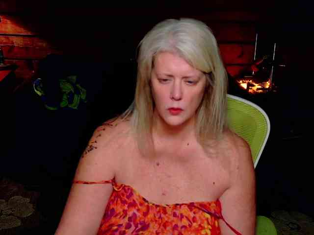 AlicesCuriosity webcam