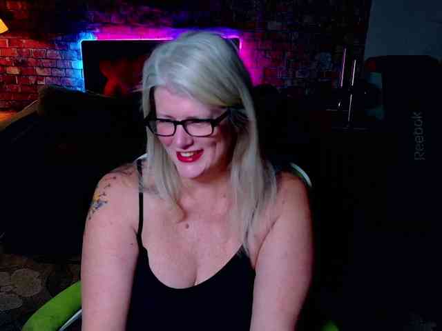 AlicesCuriosity webcam